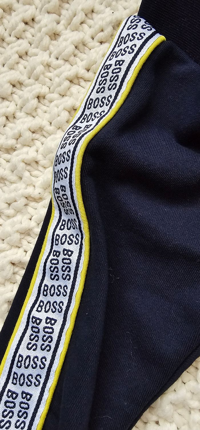 Jogging 6 mois Hugo Boss - photo numéro 4