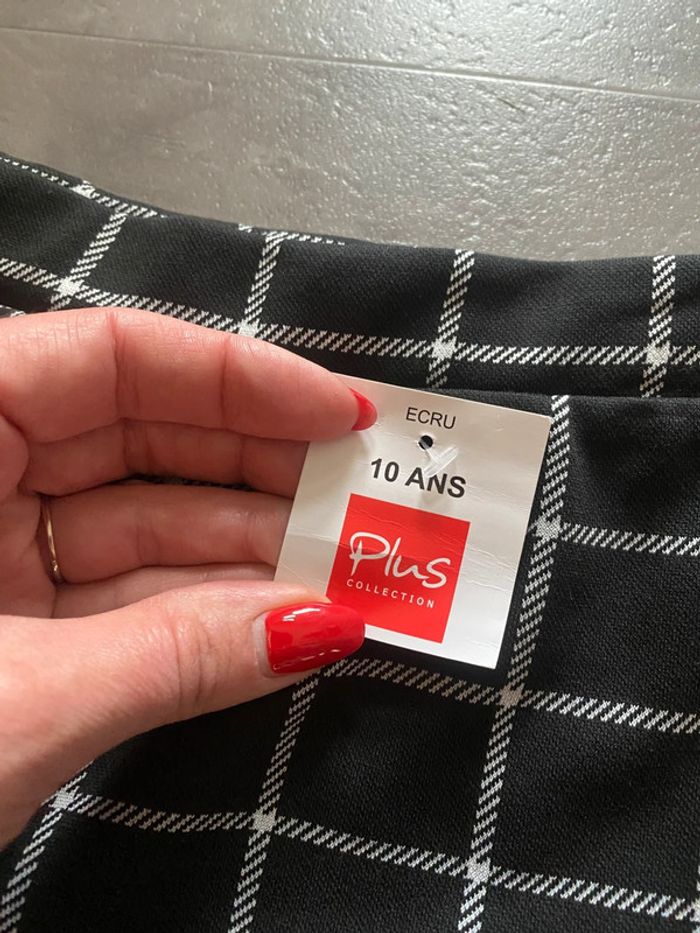 Pantalon neuf 10 ans - photo numéro 2
