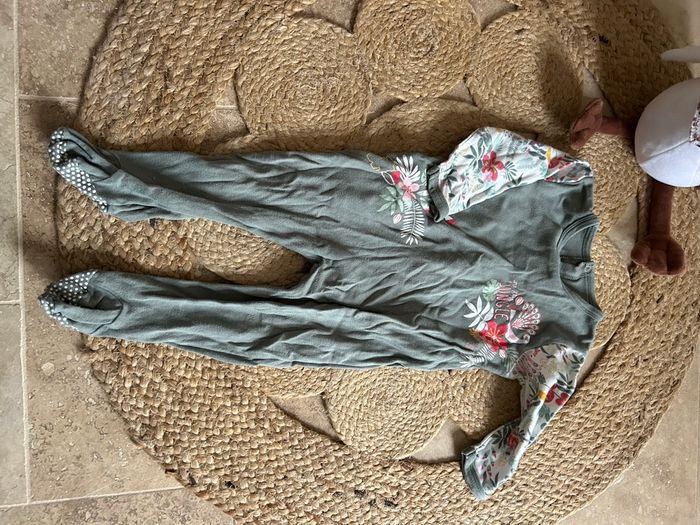 Lot pyjamas - photo numéro 3