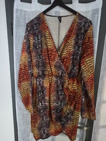 Robe Shein T1 neuve