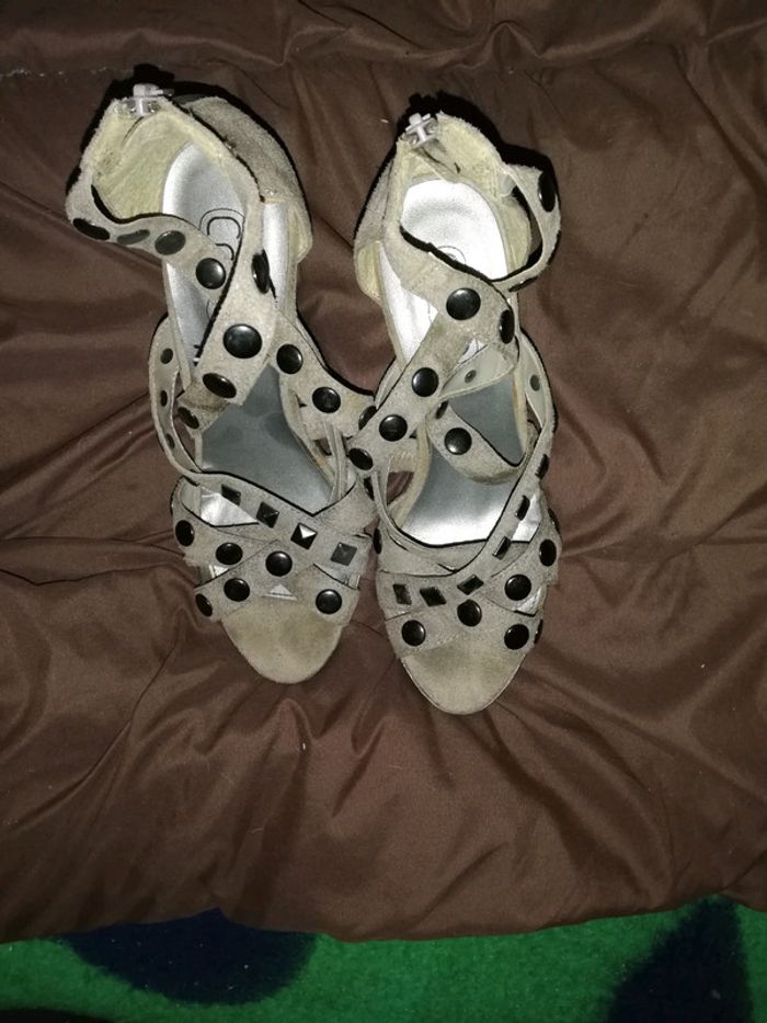 Chaussures nu pieds avec talon - photo numéro 3