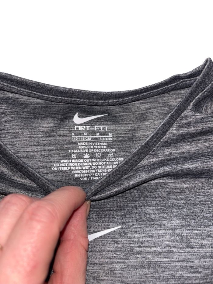 T-shirt Nike 6 ans - photo numéro 3