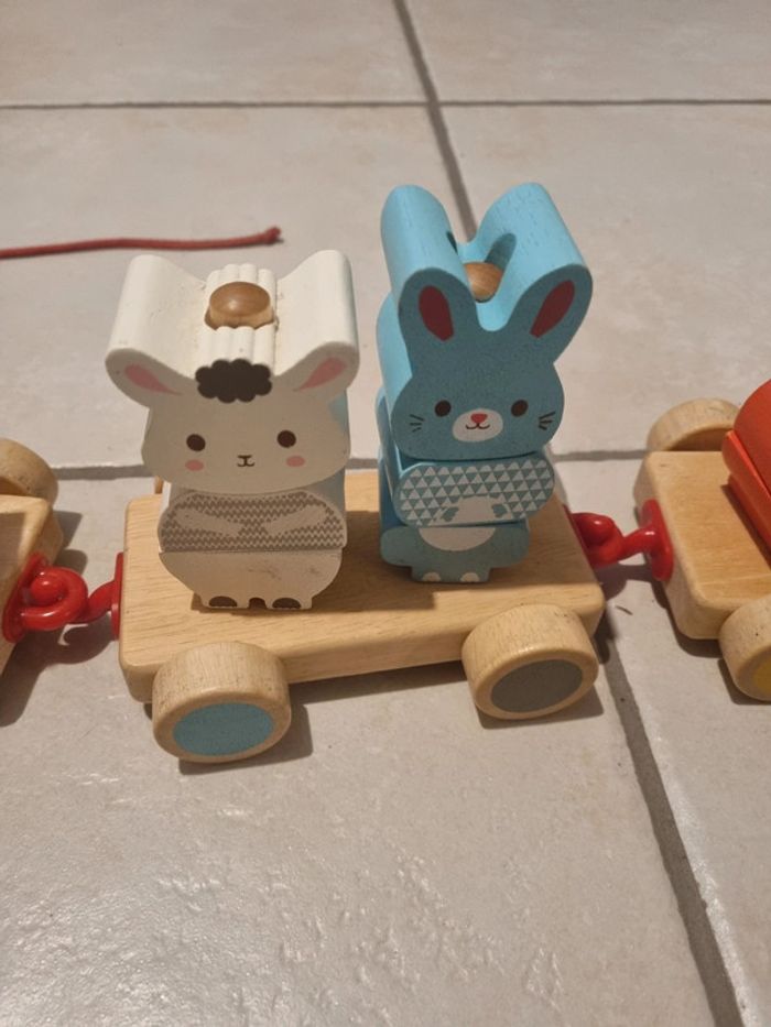 Le train des animaux. Djeco. TBE - photo numéro 3