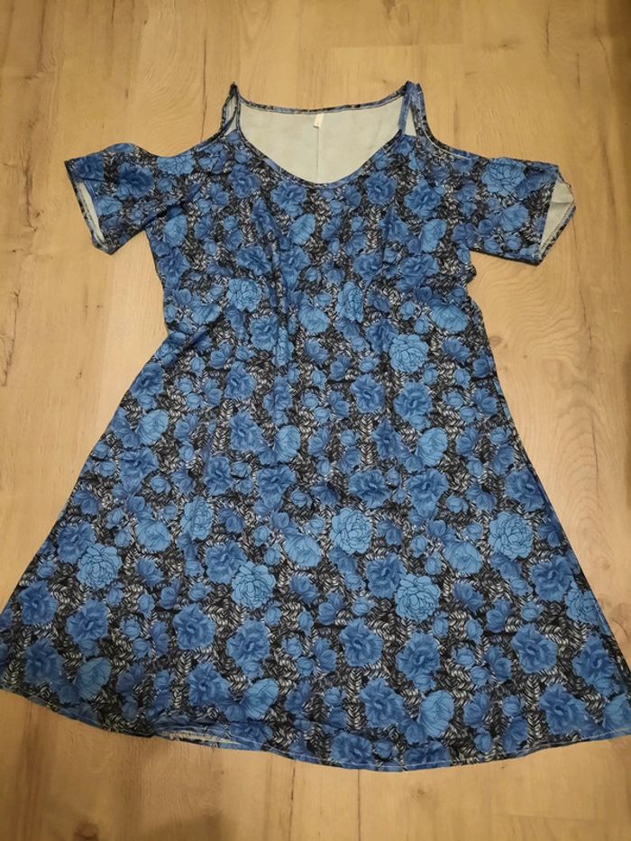 Robe légère T 40 neuve