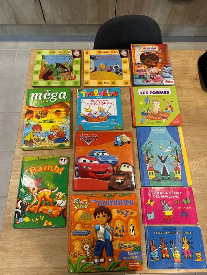 Lot de 12 livres