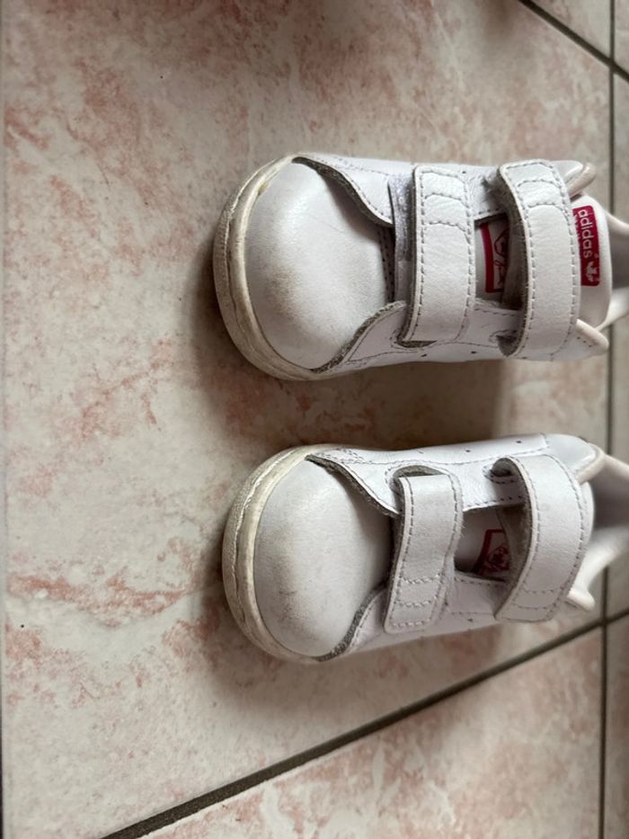Basket adidas Stan smith taille 22 - photo numéro 2