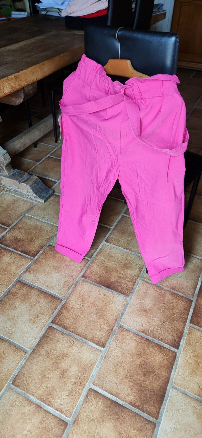 Pantalon fushia - photo numéro 3