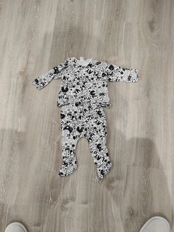 Pyjama léger deux pièces 9 mois