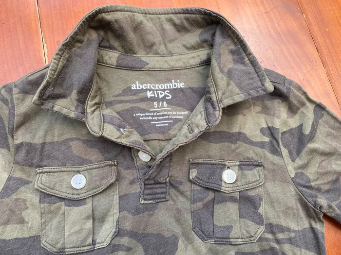 Polo Abercrombie 6 ans - photo numéro 2