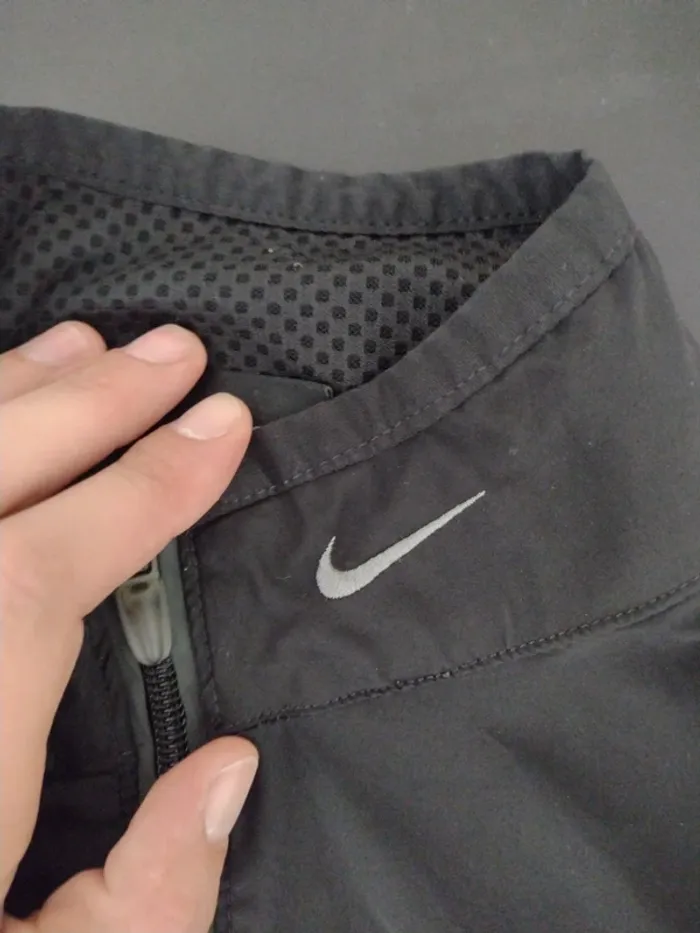 Imperméable / Coupe-vent léger Nike - Taille M – Très bon état - photo numéro 5