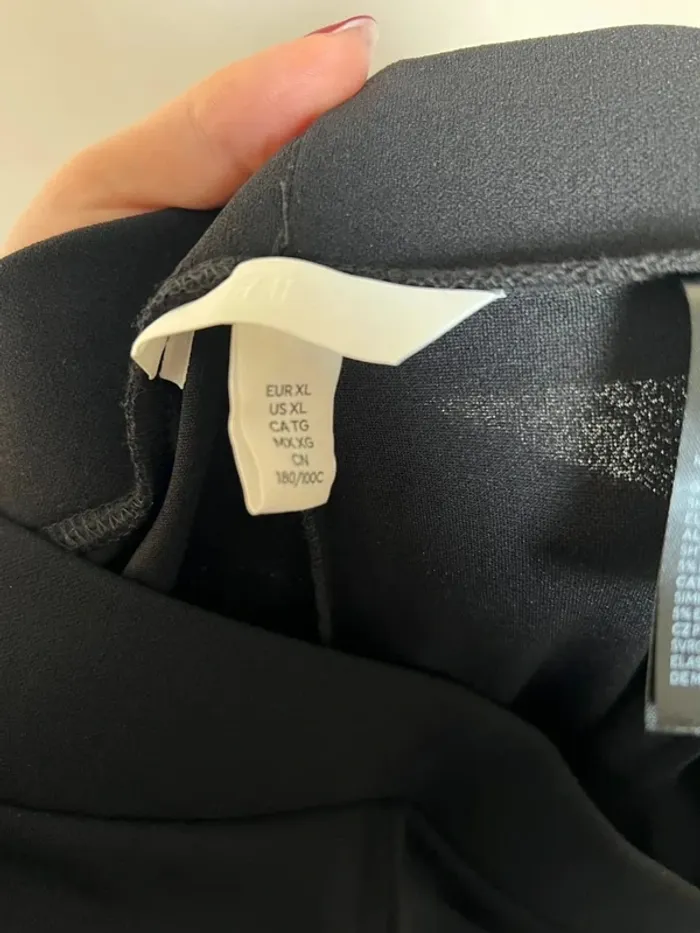 Pantalon noir droit H&M - photo numéro 4