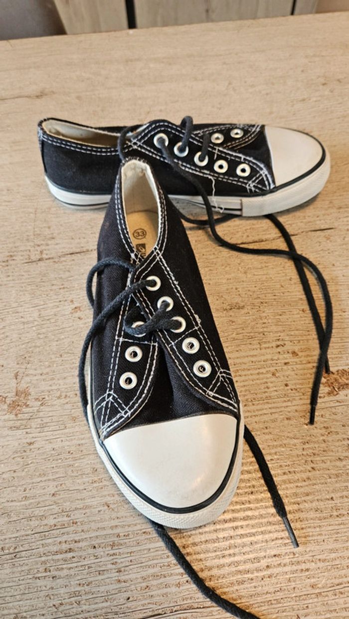 Paire de basket mixte noire et blanche, à lacets, jamais mise, 33 Panther - photo numéro 2