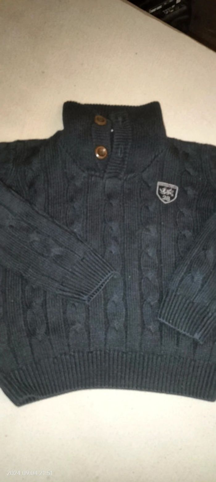 Pull taille 8 ans