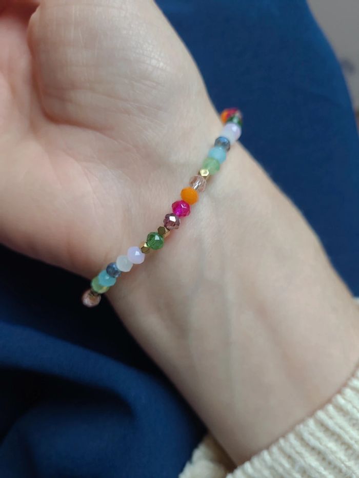 Bracelet en perles avec croix chrétienne - photo numéro 2