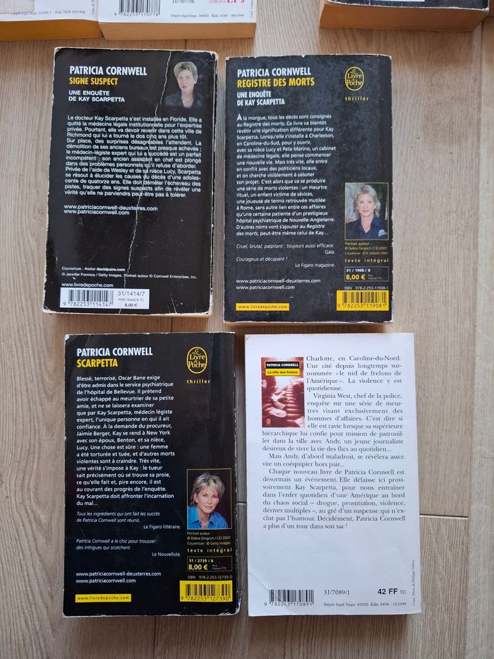 Lot de 14 thrillers de Patricia Cornwell en bon état - photo numéro 4