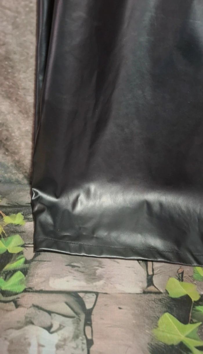 Robe noire séduisante - photo numéro 6