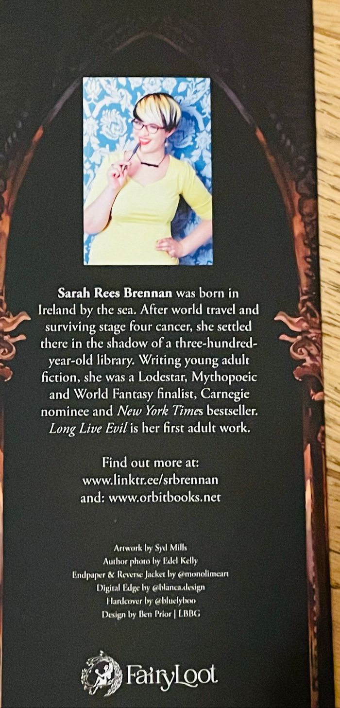Exclusive limited edition Fairyloot Long Live Evil - photo numéro 5