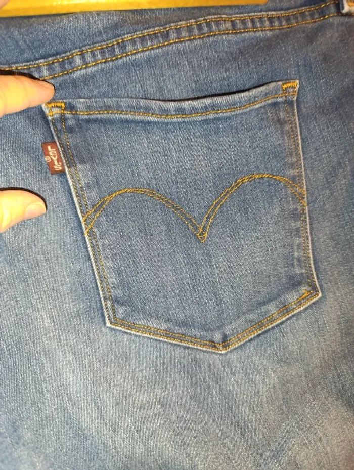 Jean Levi's taille 33 femme demi curve - photo numéro 6