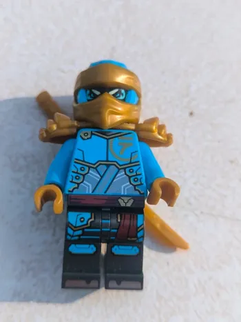 Figurine Lego Ninjago njo0865 Nya dragon rising