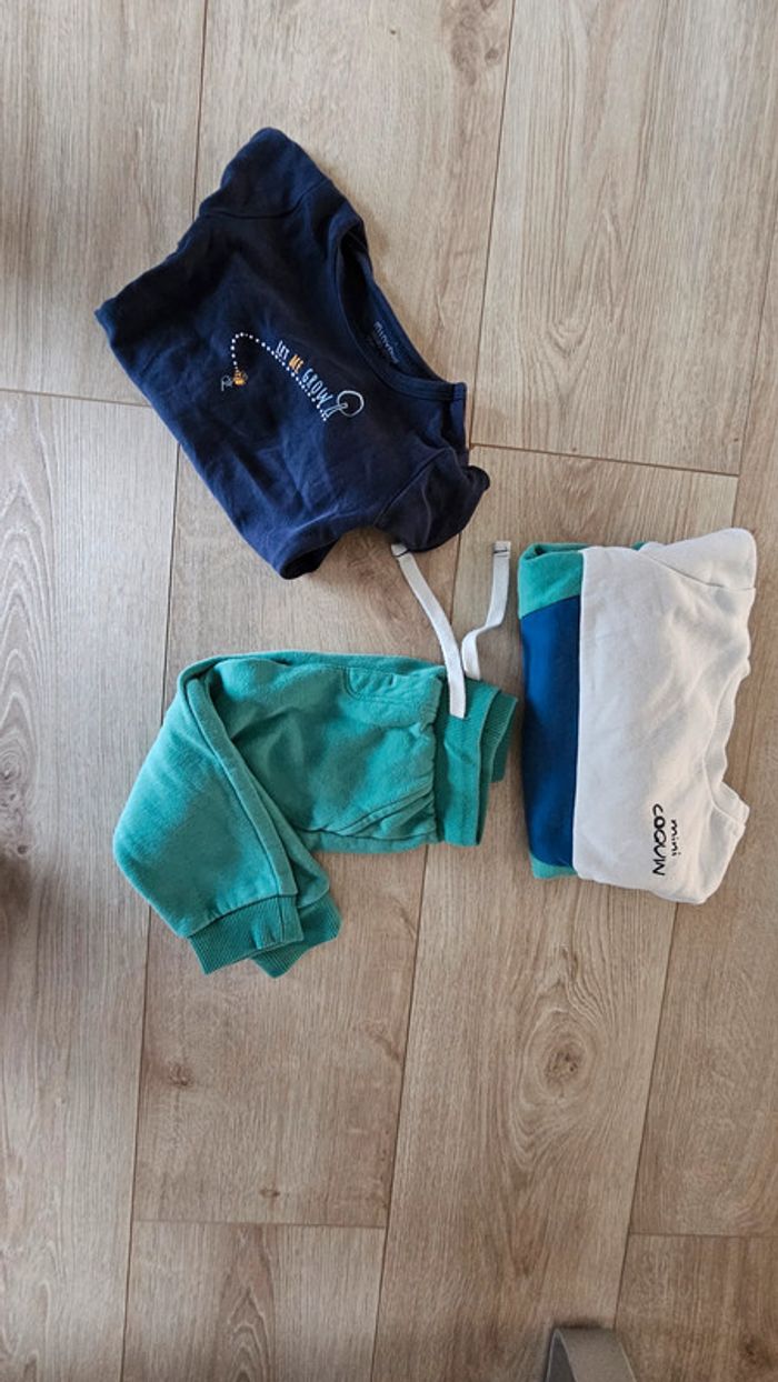 Ensemble survetement 18 mois - photo numéro 2