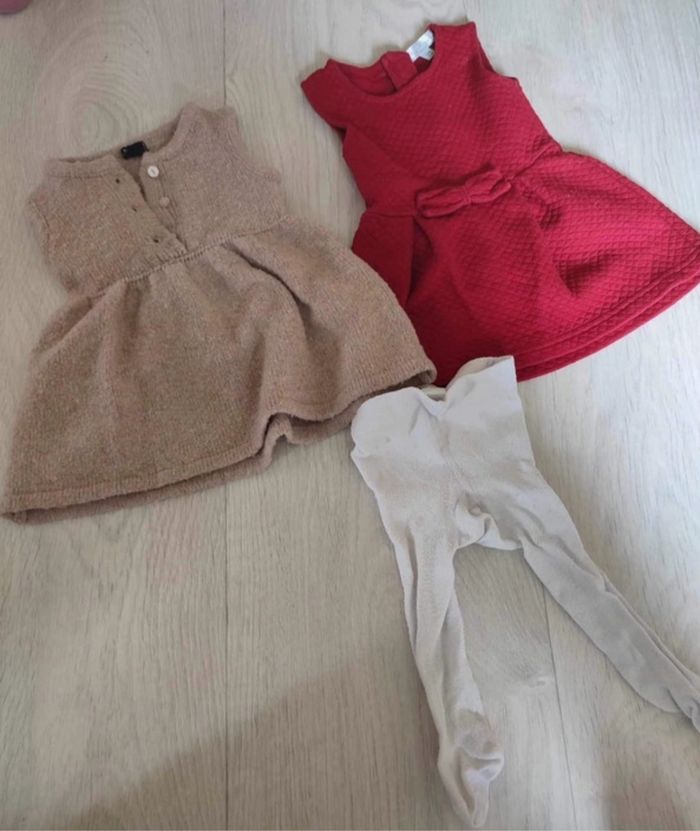 2 petites robes chaude et collant offert