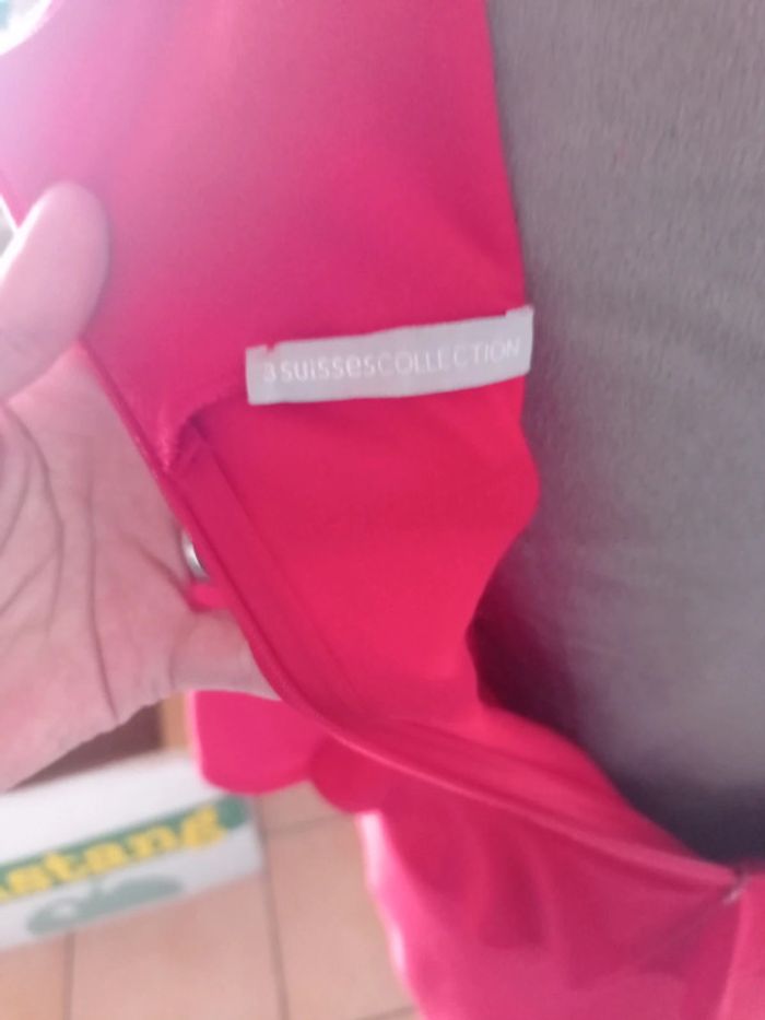 Robe rouge à volants - photo numéro 5