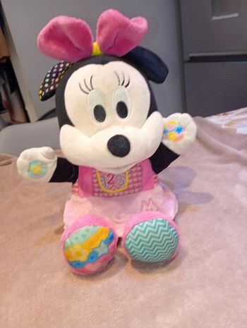 Peluche minnie interactive