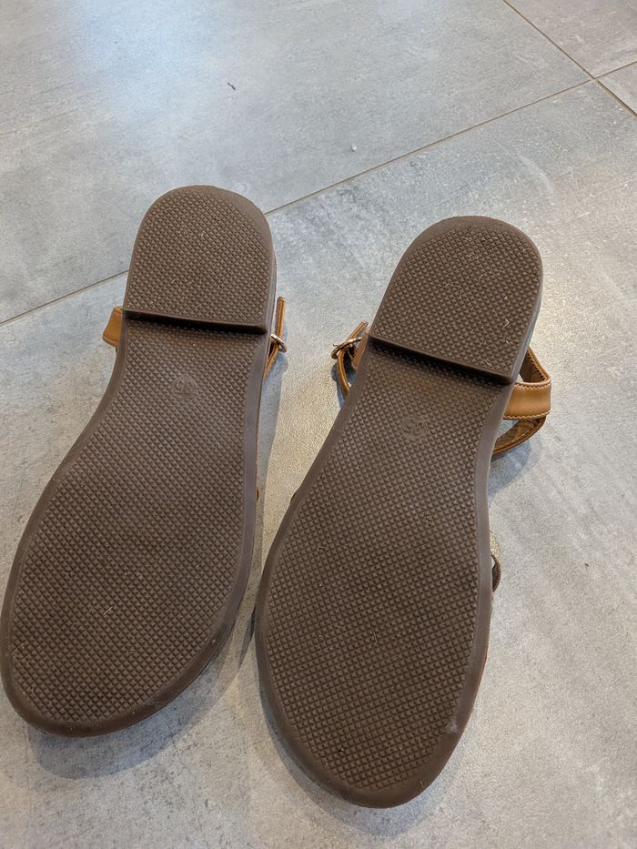 Sandales fille taille 35 - photo numéro 2