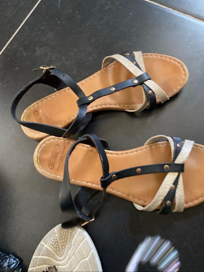 Sandale sale - photo numéro 3