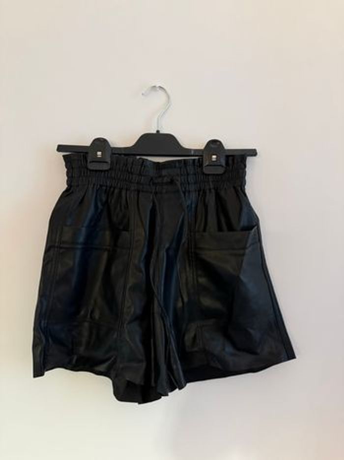Short Teddy Smith noir / Simili cuir