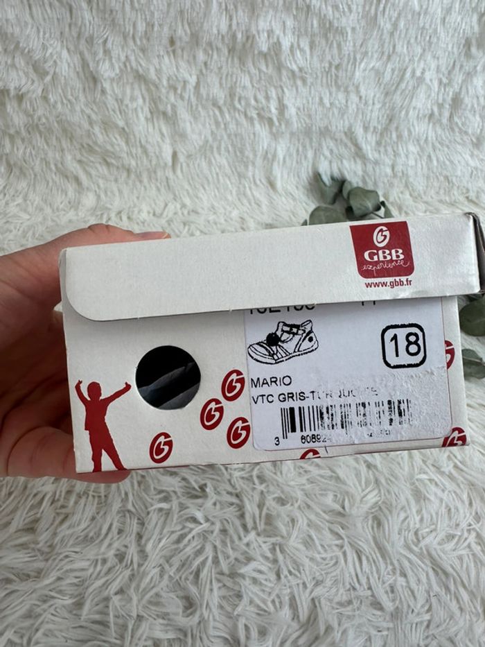 Paire de sandales bébé GBB taille 18 - photo numéro 5