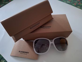 Lunettes de soleil Burberry