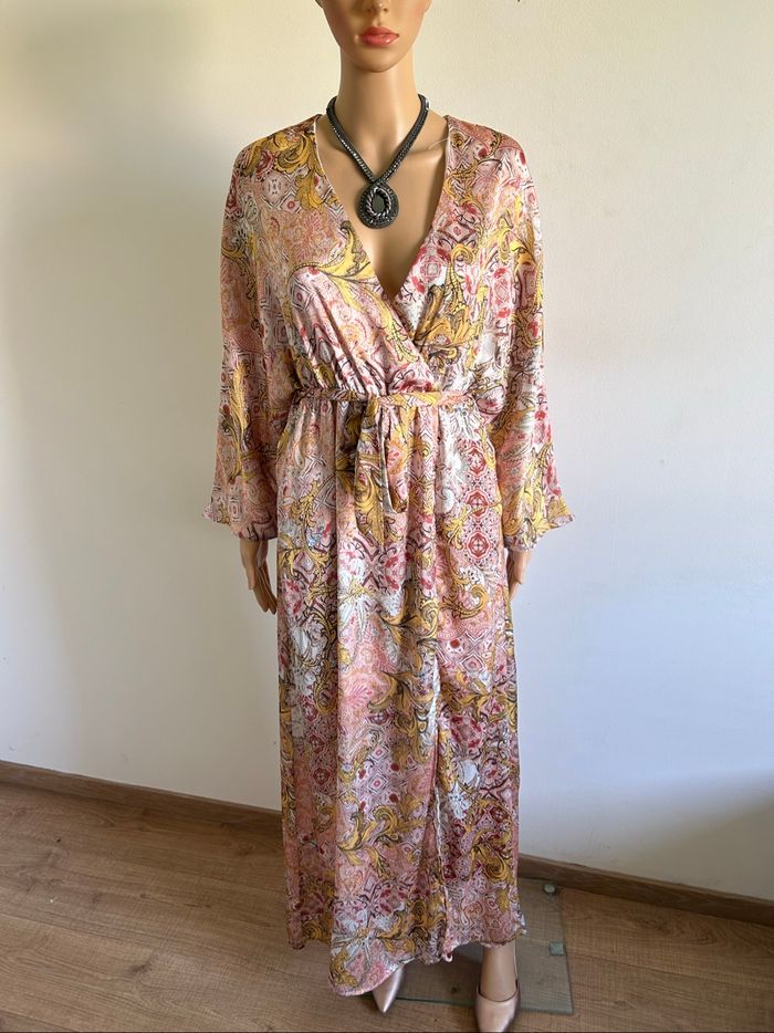 Robe longue satinée neuve Laura Max taille M