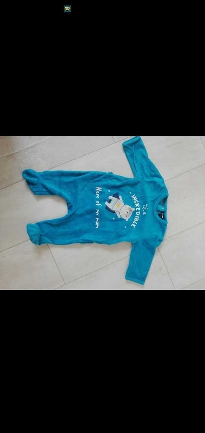Lot 9 pyjama, tous en très bon état, 3 mois.Plusieurs marques - photo numéro 2