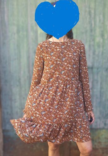 très jolie robe daphnéa taille S motif floral