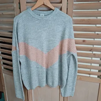 Pull pinkie gris et beige  femme taille 42 / 44