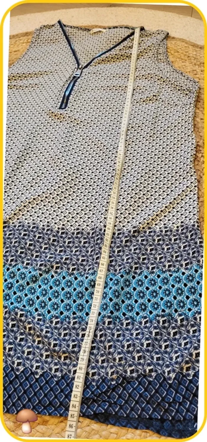 Robe sans manches imprimée géométrique – Kaylla – Taille XL/XXL
- Très bon état - Blanc Noir Bleu - photo numéro 8