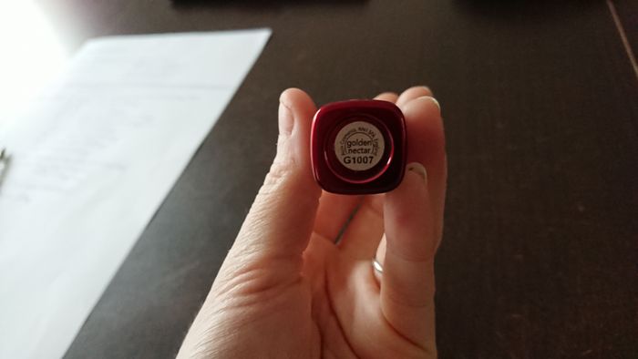 Rouge à lèvres neuf - photo numéro 2