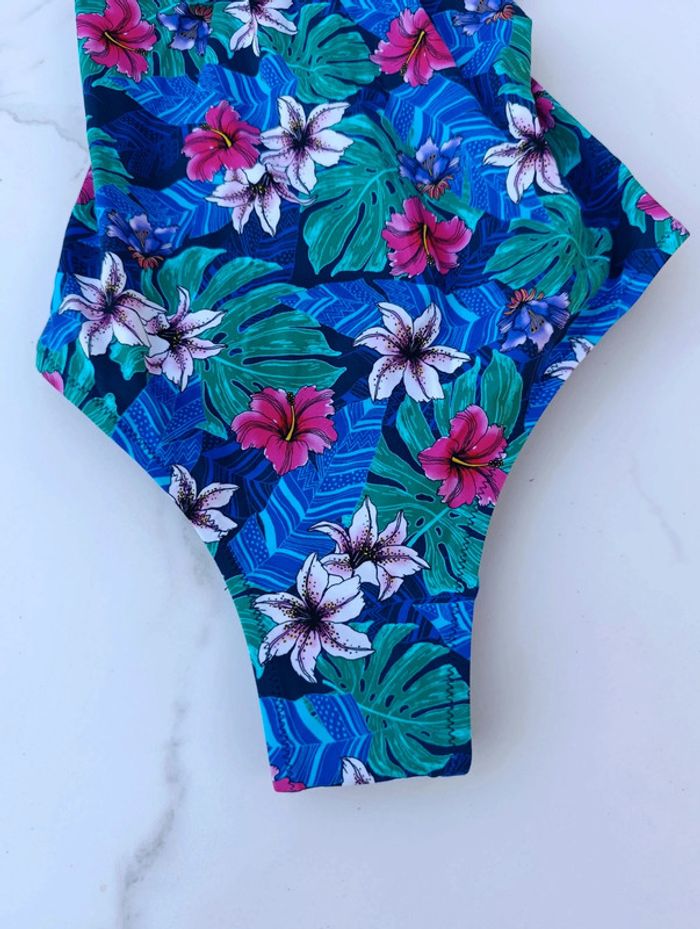 Maillot de bain 1 pièce RougeGorge neuf 90B fleur feuillage tropical lacets dos avec baleine - photo numéro 3