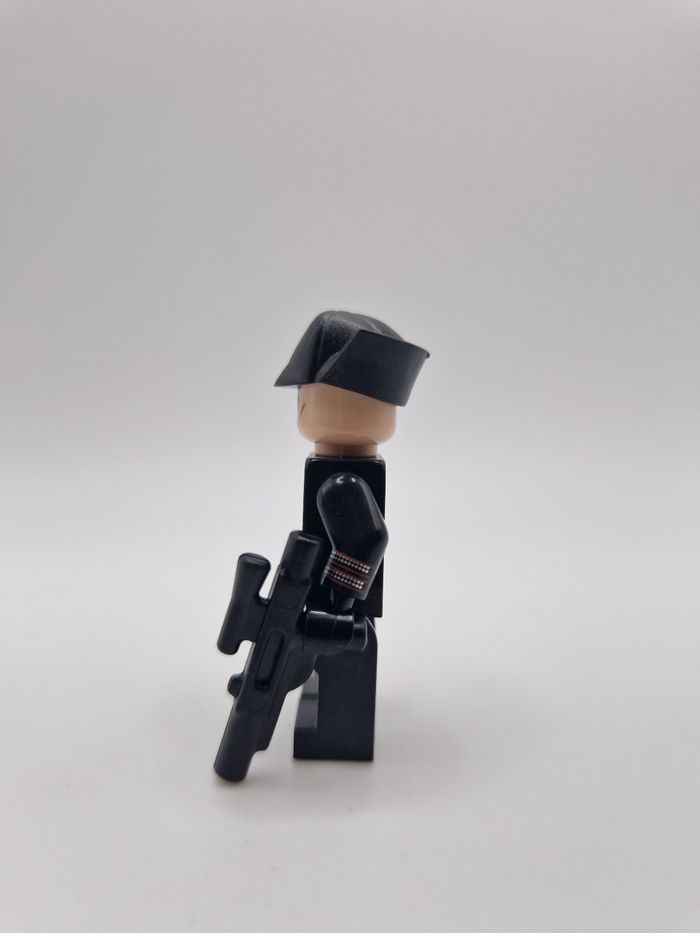 Figurine type lego Officier Impérial star wars - photo numéro 2