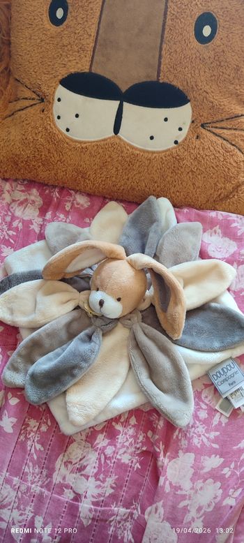 Doudou lapin fleurs doudou et cie 