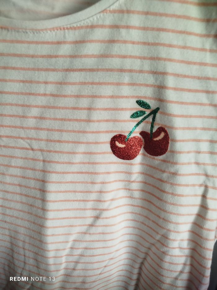 #kytie10ansfille. Tee-shirt manches courtes taille 10 ans - photo numéro 2
