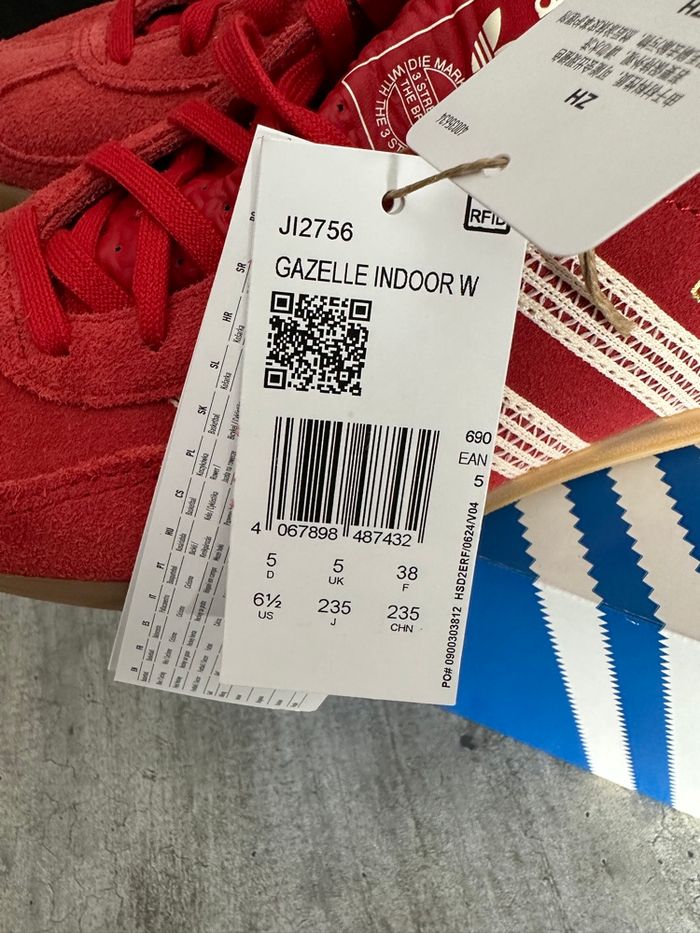 Adidas Gazelle indoor rouge wonder white - photo numéro 9