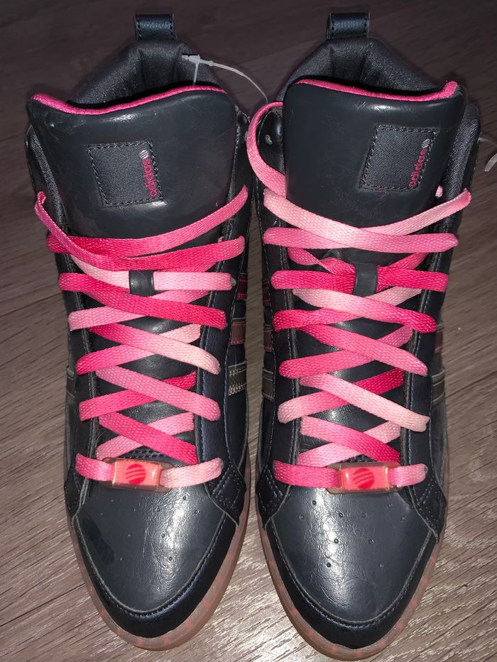 Baskets Adidas Neuf - photo numéro 5