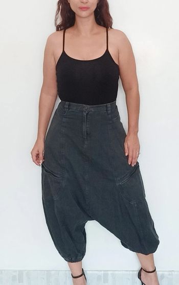 Sarouel court noir ethnique taille 36