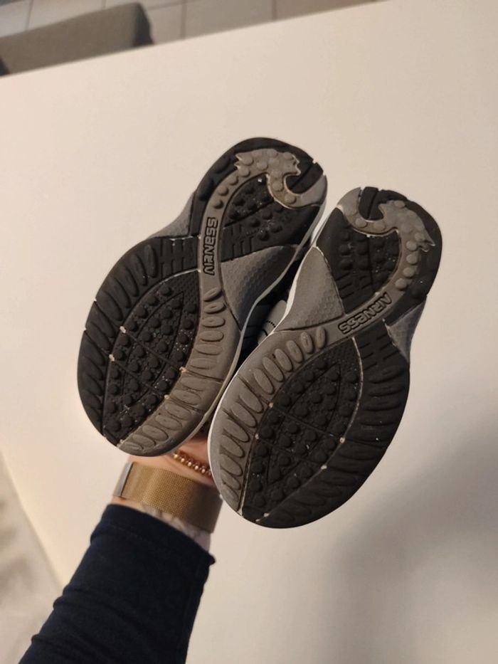 Lot chaussures - photo numéro 3