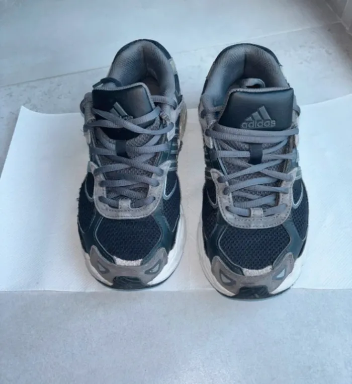 Baskets adidas réponse CL 37 1/3 très bon état - photo numéro 2