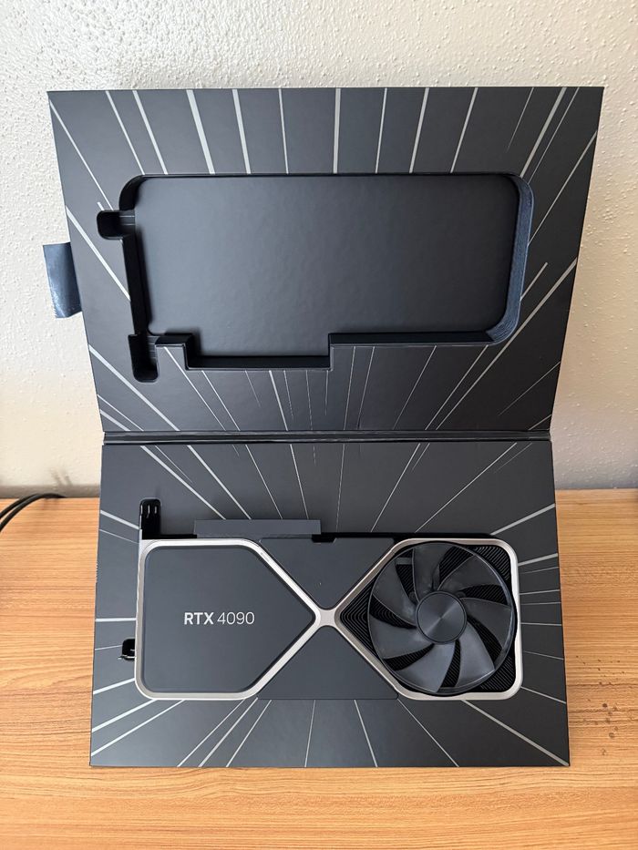 Carte graphique NVIDIA GeForce RTX 4090 - photo numéro 2