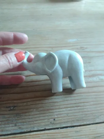 Petit Éléphant Jouet