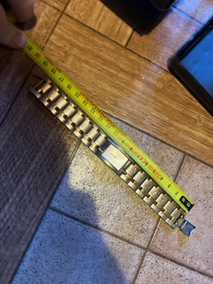 Montre vendu avec ça boîte @ - photo numéro 4